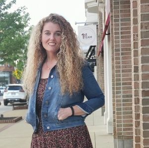 Meet your Posher, Andrea